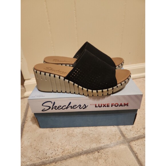 Skechers Luxe Foam Women's "Urban Escape" Heeled Sandals Black & Tan Size 10 - Picture 1 of 8
